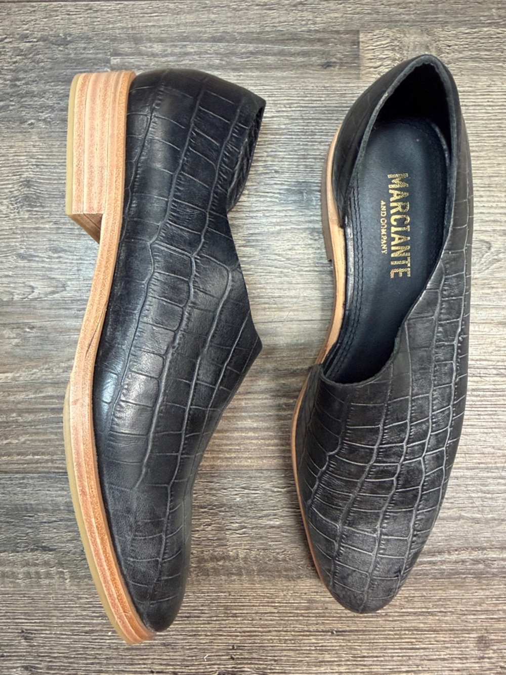 BRAND NEW Marciante and Company Embossed  Black Leather Flats Shoe Size 7.5